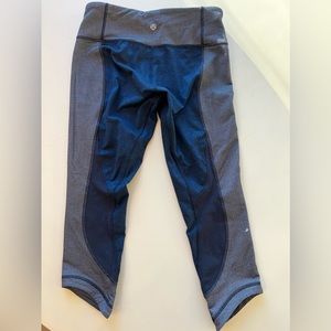 Lululemon cropped pants.